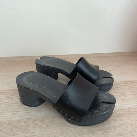 Maison Margiela Tabi Leather Wood Platform Mules